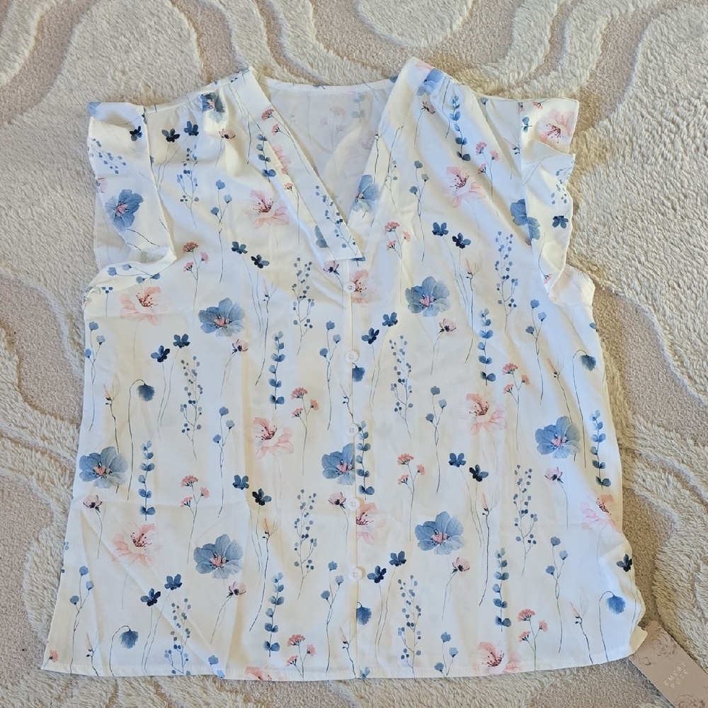 Women’s White Floral V-Neck Cap-Sleeve Top